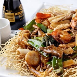 House Special Crispy Egg Noodles - Mì Xào Dòn Thập Cẩm